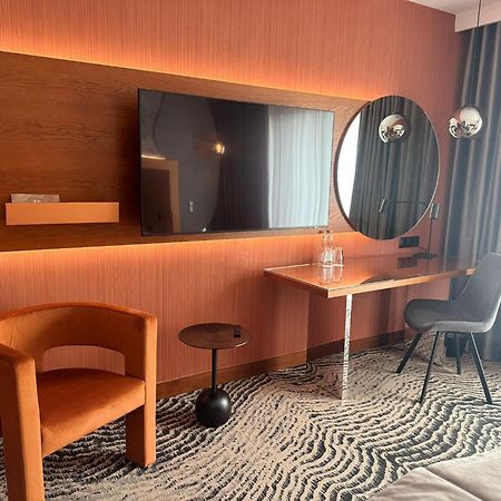Bazuny Hotel&Spa コシチェジナ エクステリア 写真