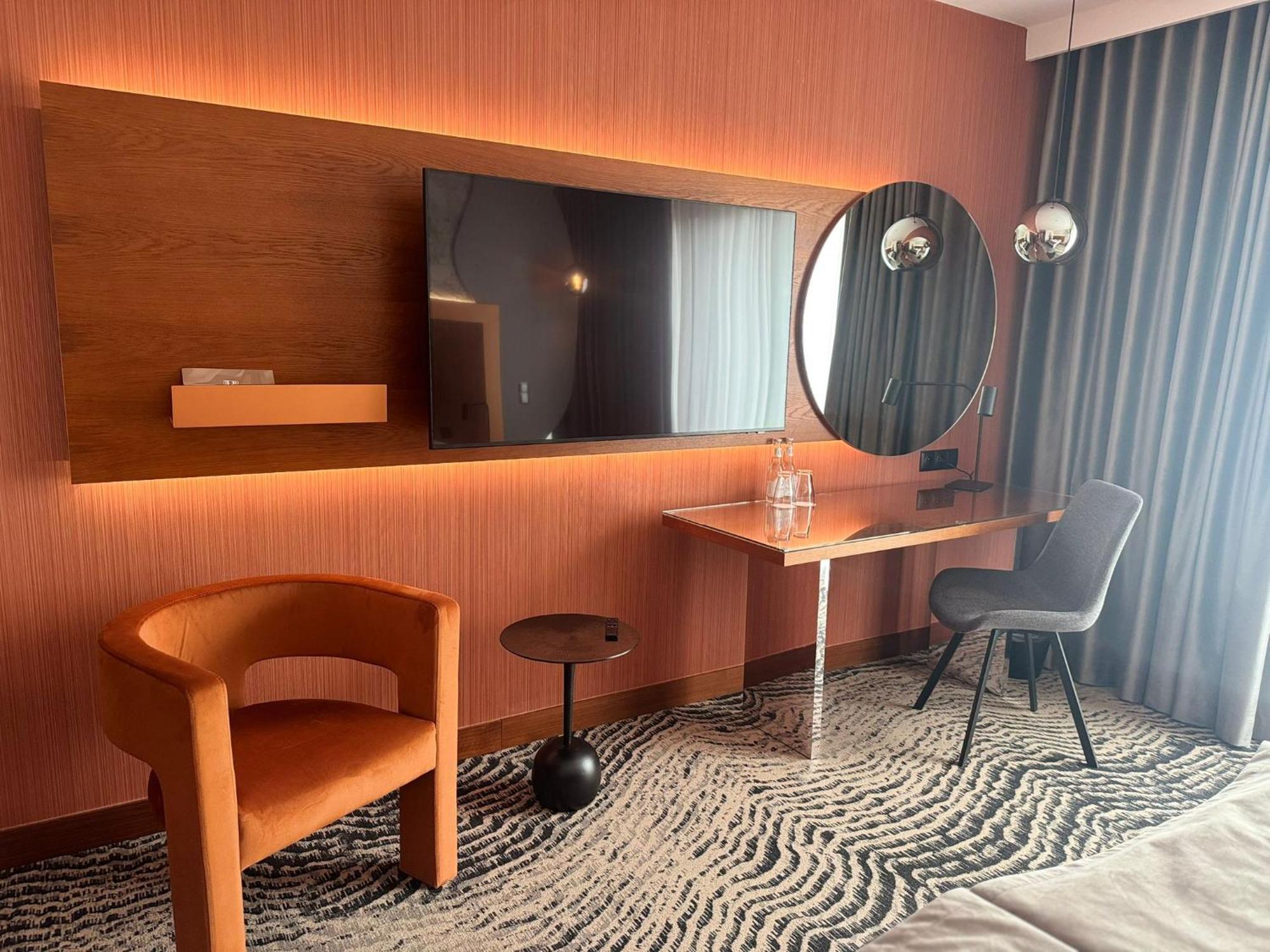 Bazuny Hotel&Spa コシチェジナ エクステリア 写真