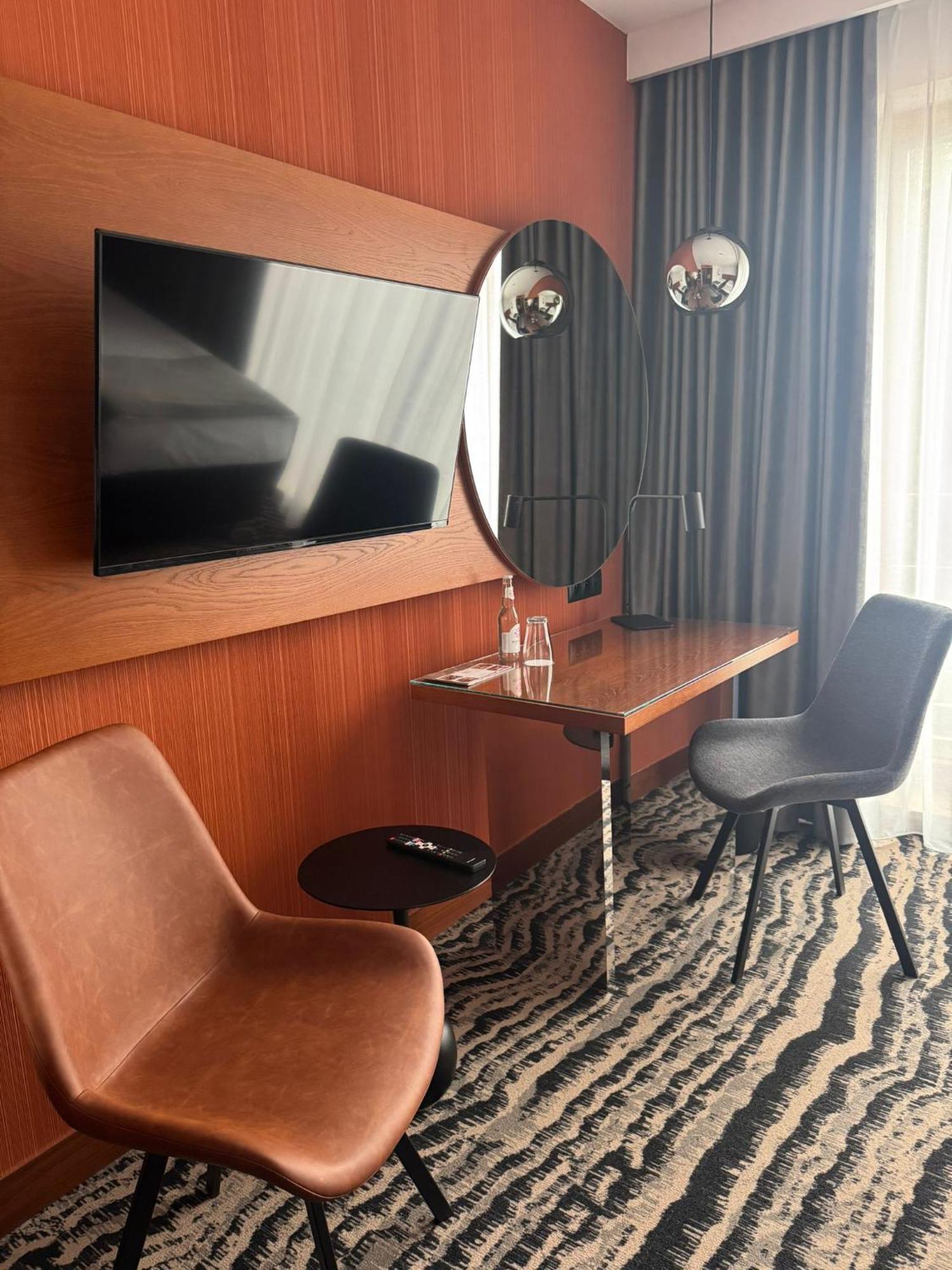 Bazuny Hotel&Spa コシチェジナ エクステリア 写真